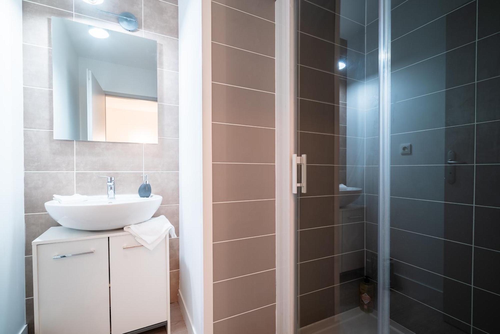 Mon Appart'Hotel - Gare De Limoges - Duplex 2 Chambres - Parking En Supp Buitenkant foto